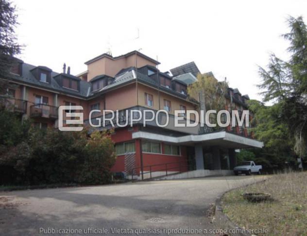 negozio in vendita a Godiasco Salice Terme in zona Salice Terme