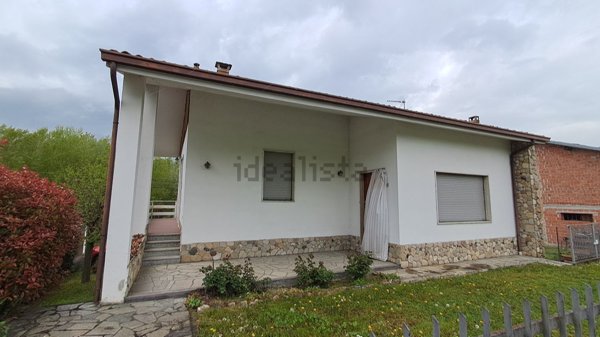 pentavano in vendita a Godiasco Salice Terme in zona Salice Terme
