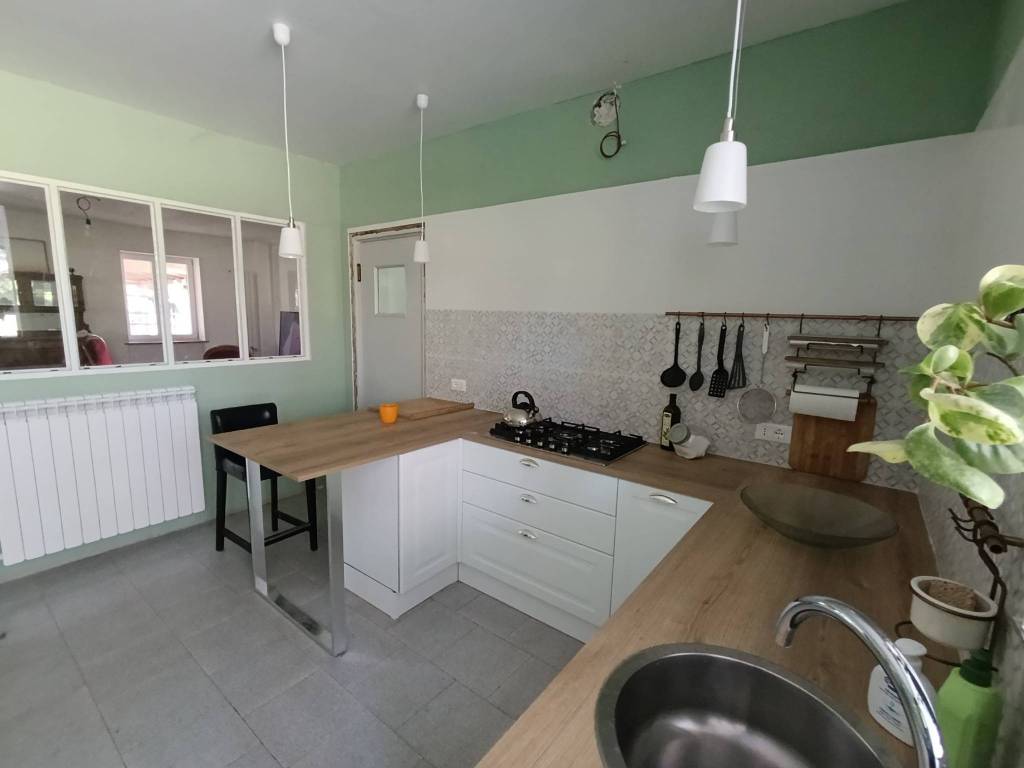 casa indipendente in vendita a Godiasco Salice Terme