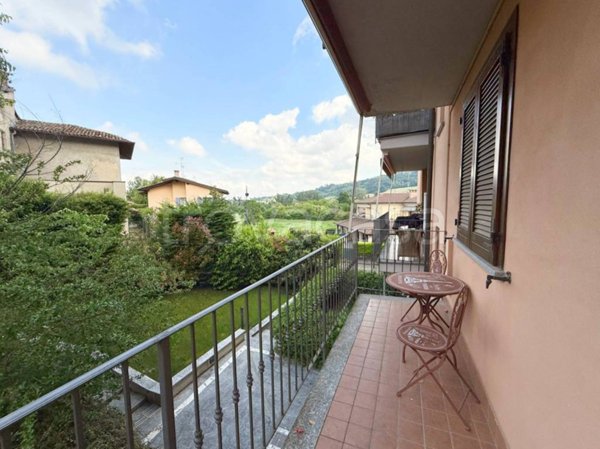 appartamento in vendita a Godiasco Salice Terme in zona Salice Terme