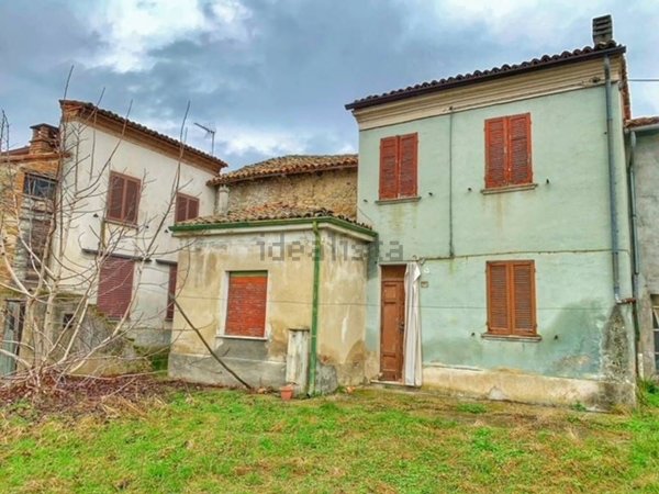 quadrivano in vendita a Godiasco Salice Terme in zona San Giovanni