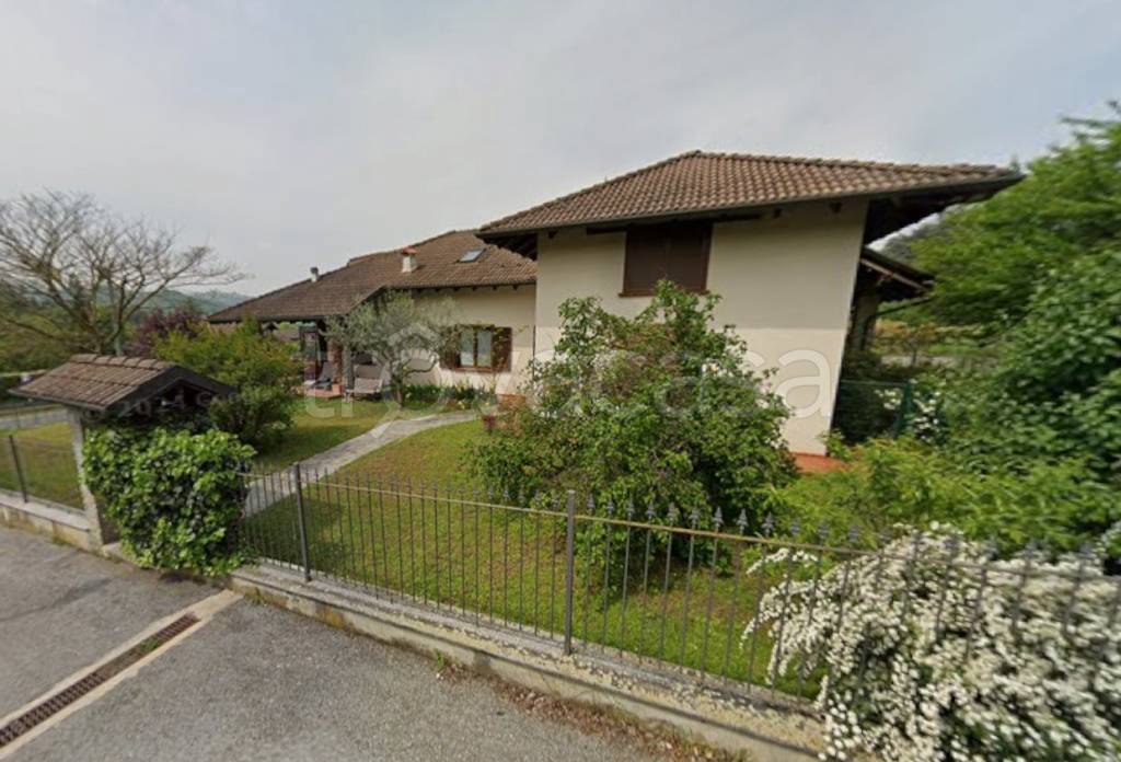 casa indipendente in vendita a Godiasco Salice Terme