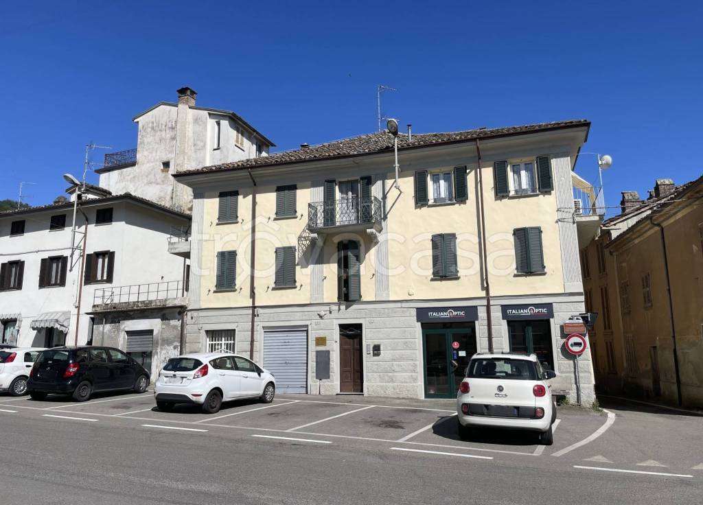 casa indipendente in vendita a Godiasco Salice Terme