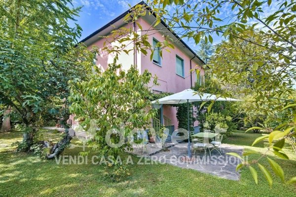 casa indipendente in vendita a Godiasco Salice Terme