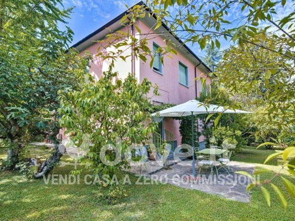 casa indipendente in vendita a Godiasco Salice Terme