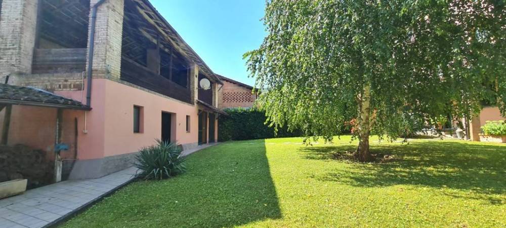 casa indipendente in vendita a Godiasco Salice Terme