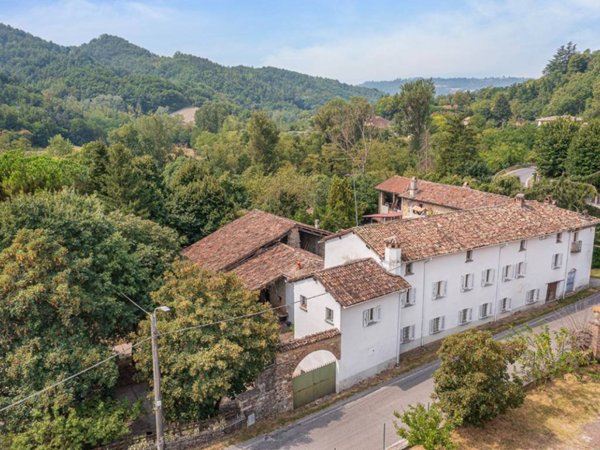 casa indipendente in vendita a Godiasco Salice Terme
