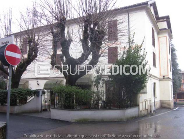 negozio in vendita a Godiasco Salice Terme