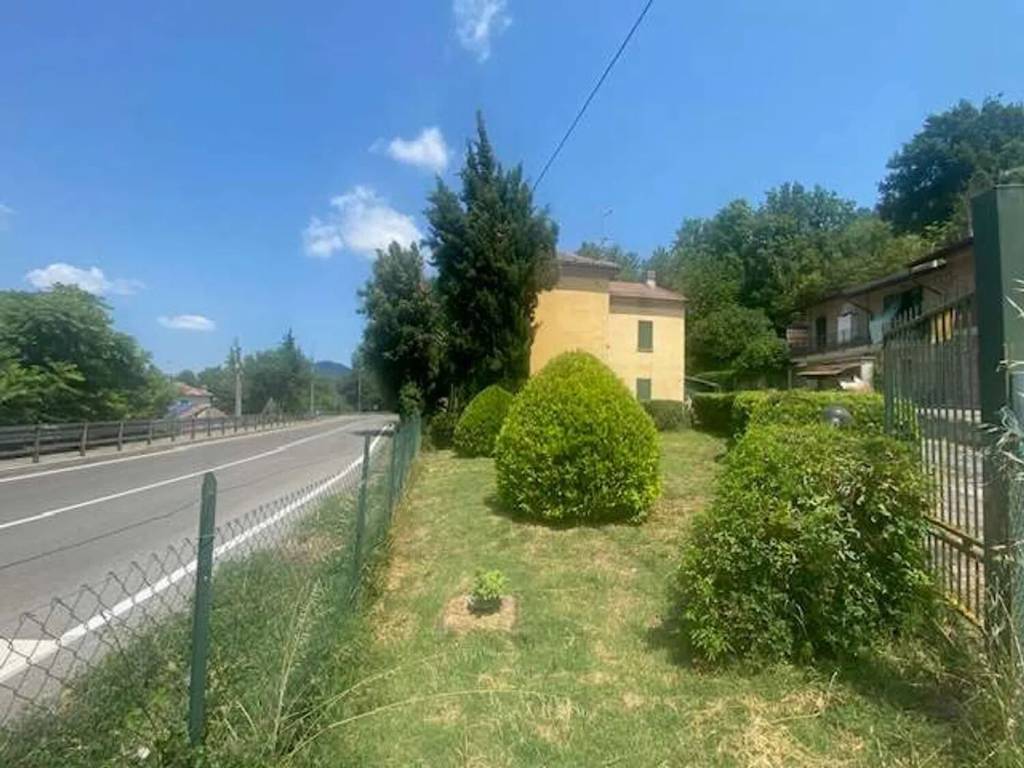 casa indipendente in vendita a Godiasco Salice Terme