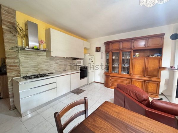 casa indipendente in vendita a Godiasco Salice Terme