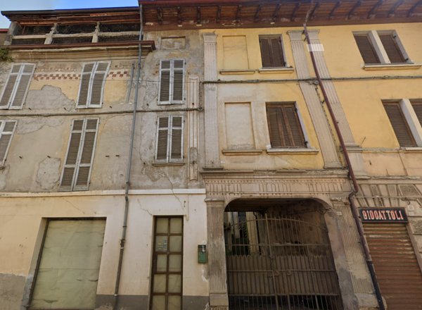 negozio in vendita a Godiasco Salice Terme