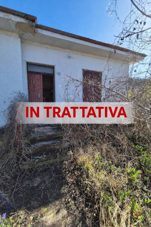 casa indipendente in vendita a Godiasco Salice Terme