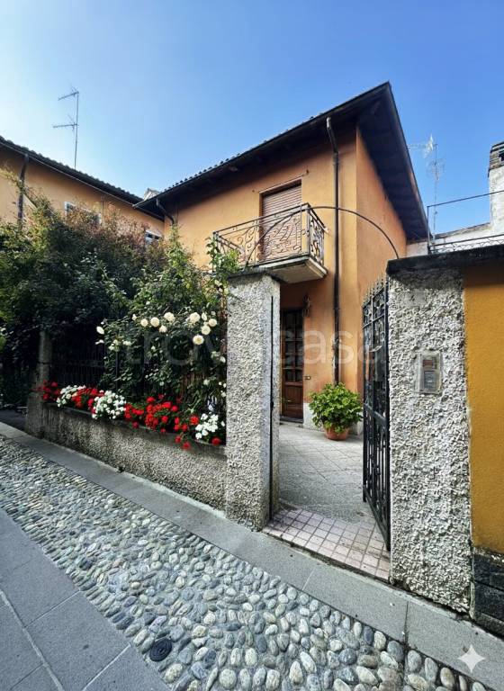 casa indipendente in vendita a Godiasco Salice Terme