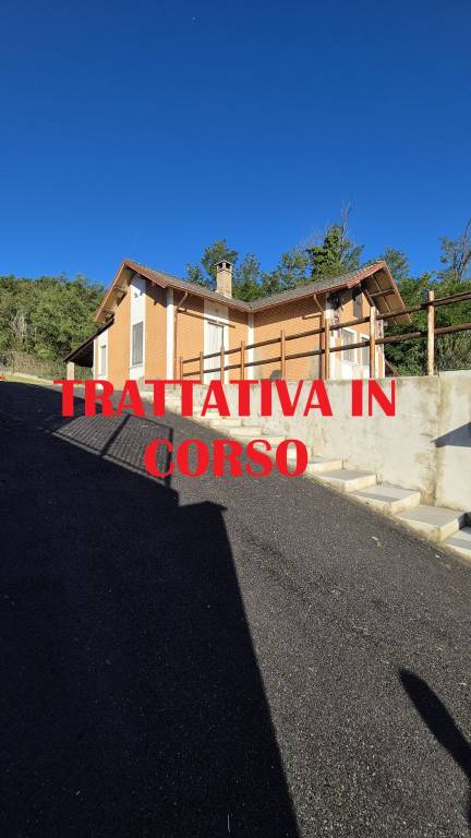 casa indipendente in vendita a Godiasco Salice Terme