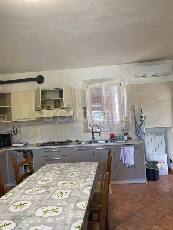 casa indipendente in vendita a Godiasco Salice Terme