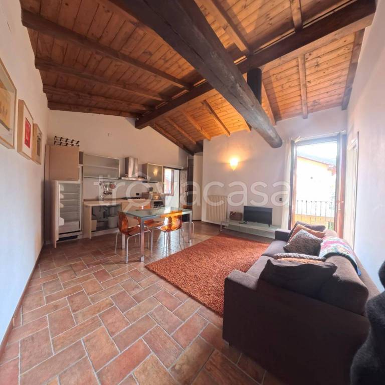 appartamento in vendita a Godiasco Salice Terme in zona Salice Terme