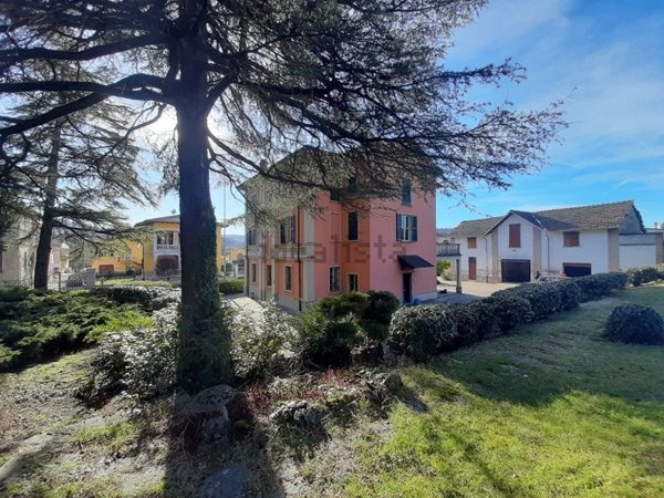 casa indipendente in vendita a Godiasco Salice Terme