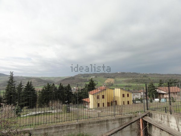 casa indipendente in vendita a Godiasco Salice Terme