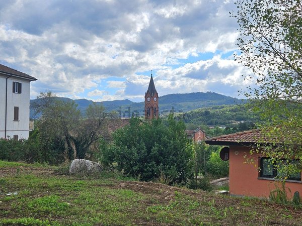 terreno edificabile in vendita a Godiasco Salice Terme