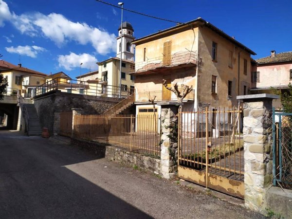 casa semindipendente in vendita a Godiasco Salice Terme