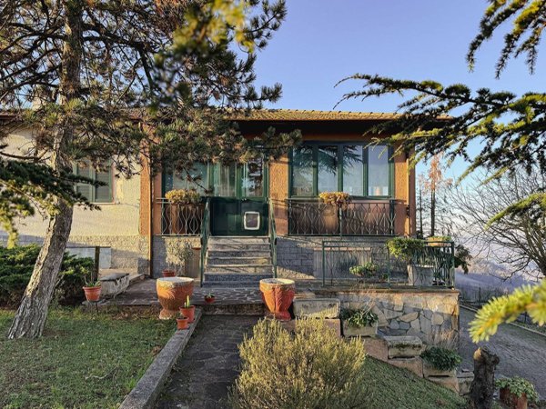 casa indipendente in vendita a Godiasco Salice Terme in zona Salice Terme