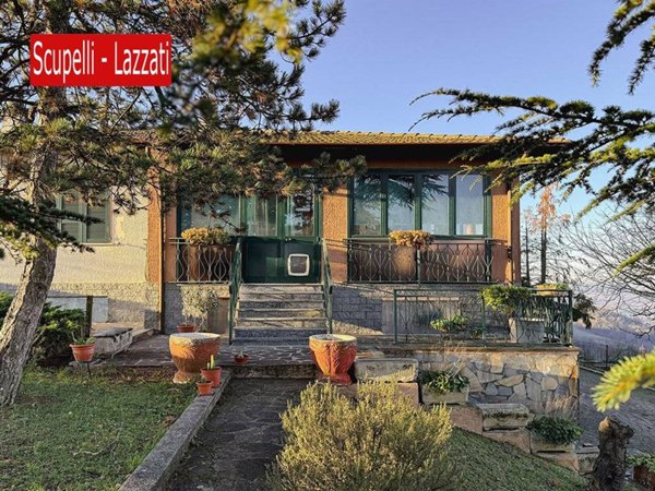 casa indipendente in vendita a Godiasco Salice Terme in zona Salice Terme