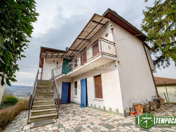 casa indipendente in vendita a Godiasco Salice Terme