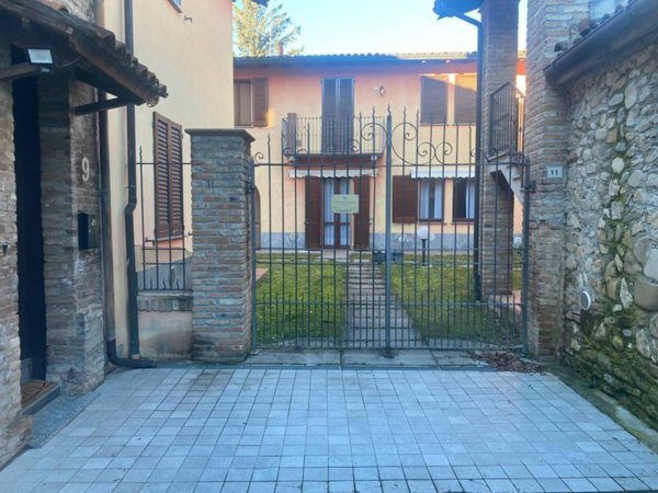 appartamento in vendita a Godiasco Salice Terme in zona Salice Terme