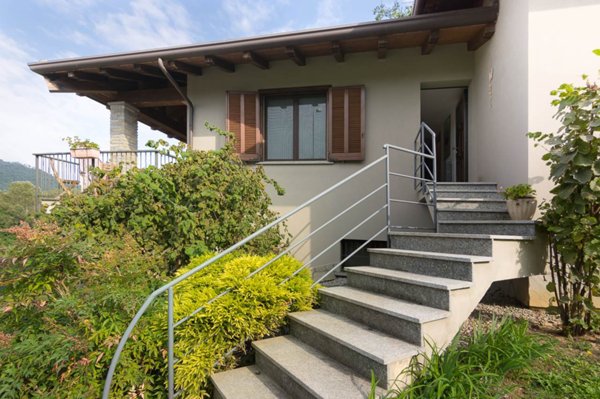 villa in vendita a Godiasco Salice Terme in zona Salice Terme