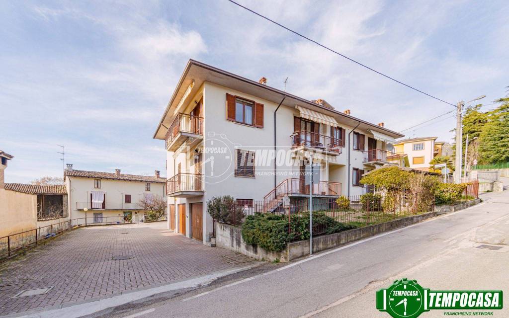 appartamento in vendita a Godiasco Salice Terme