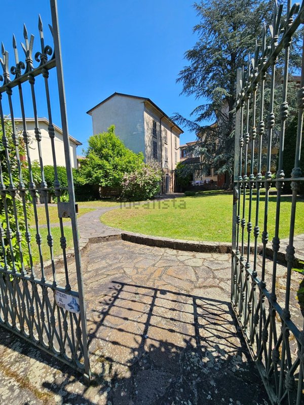 casa indipendente in vendita a Godiasco Salice Terme