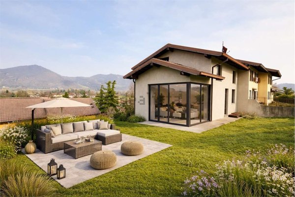 casa indipendente in vendita a Godiasco Salice Terme in zona Salice Terme