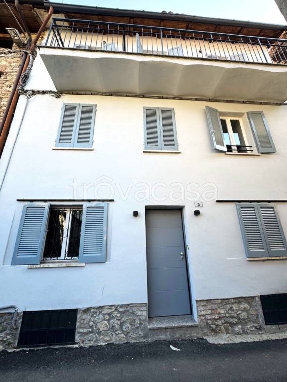 villa in vendita a Godiasco Salice Terme