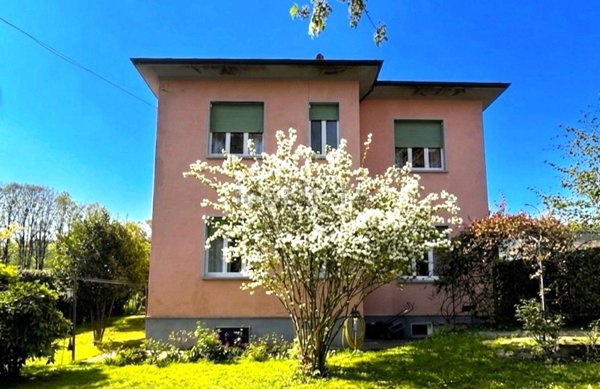 casa indipendente in vendita a Godiasco Salice Terme