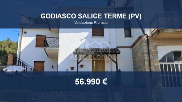 casa indipendente in vendita a Godiasco Salice Terme in zona Salice Terme