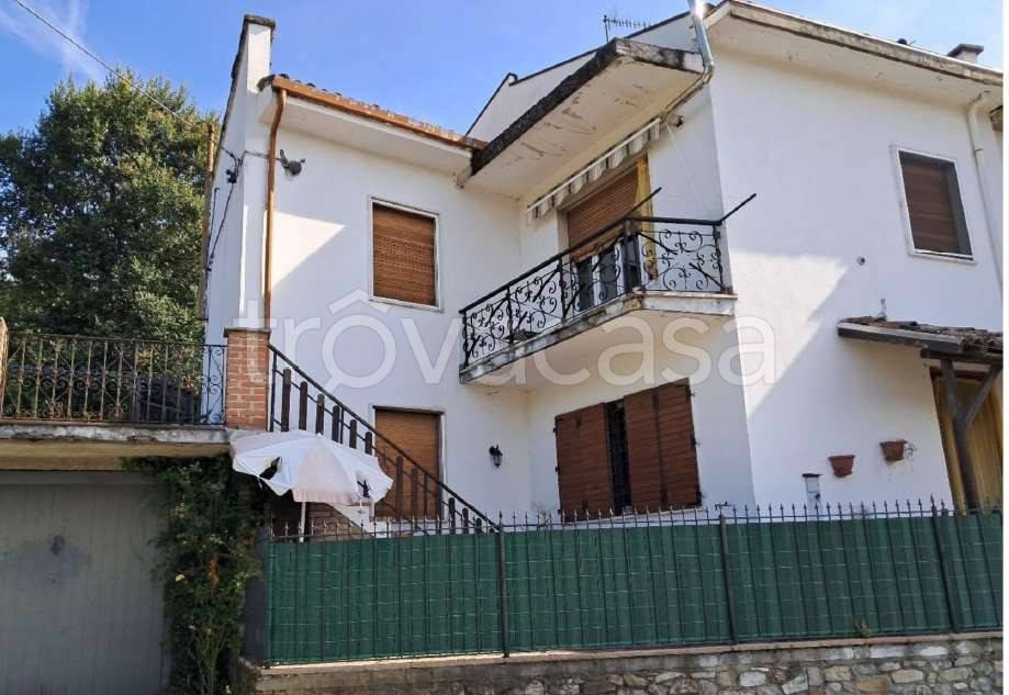 casa indipendente in vendita a Godiasco Salice Terme