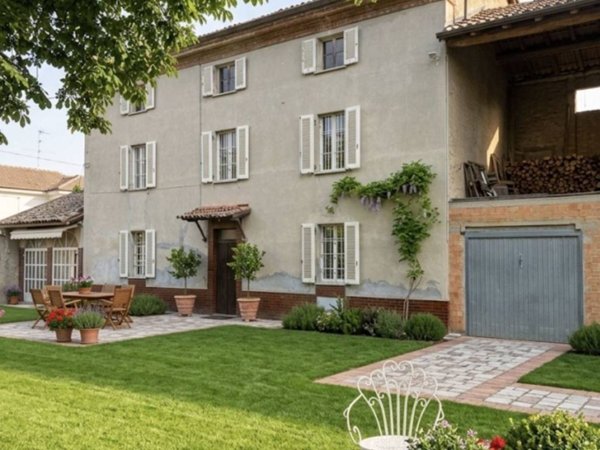 casa indipendente in vendita a Godiasco Salice Terme