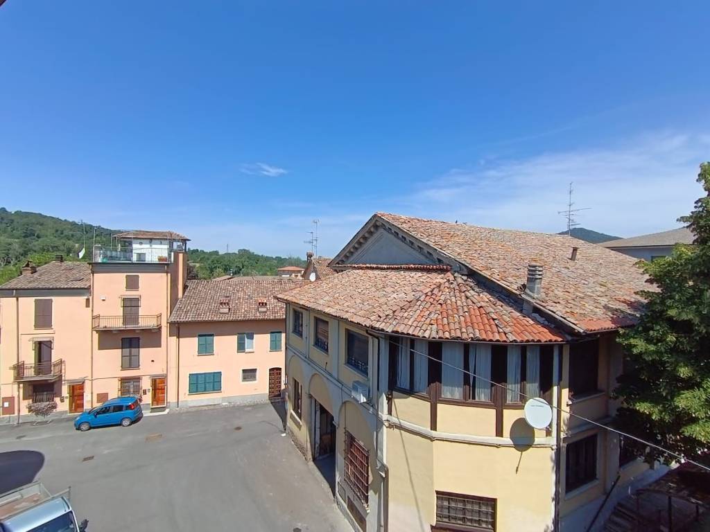 casa indipendente in vendita a Godiasco Salice Terme