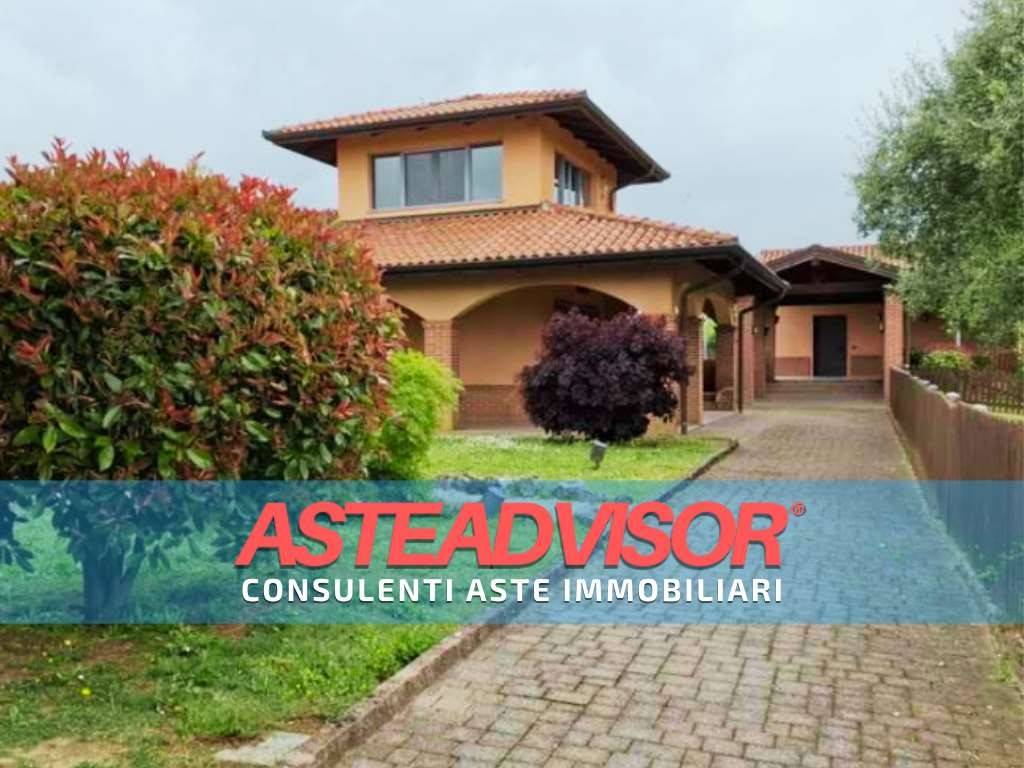 casa indipendente in vendita a Godiasco Salice Terme in zona Salice Terme