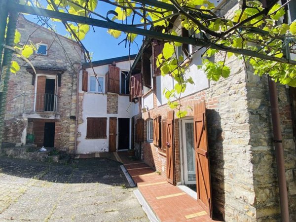 casa indipendente in vendita a Golferenzo in zona Molinello