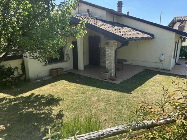 casa indipendente in vendita a Golferenzo