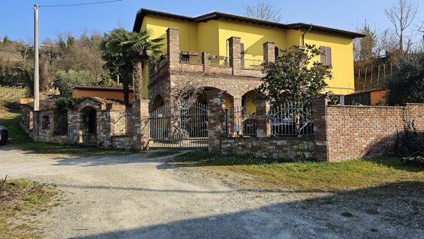 casa indipendente in vendita a Golferenzo