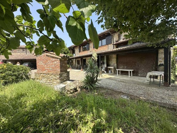 casa indipendente in vendita a Golferenzo