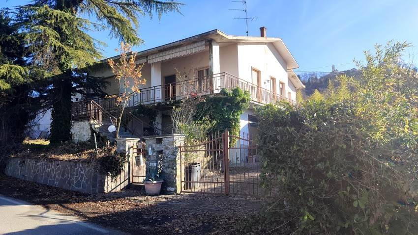 casa indipendente in vendita a Golferenzo