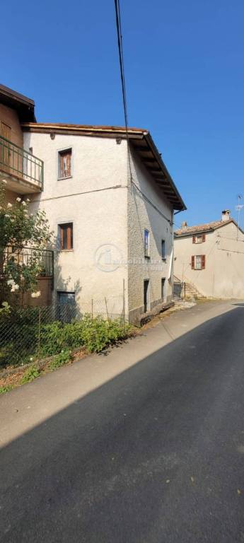 casa indipendente in vendita a Golferenzo in zona Chiappeto