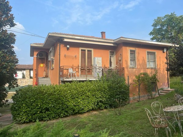 casa indipendente in vendita a Golferenzo in zona Casa Scagni