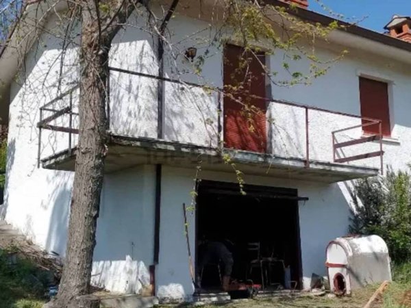 casa indipendente in vendita a Golferenzo in zona Casa Scagni