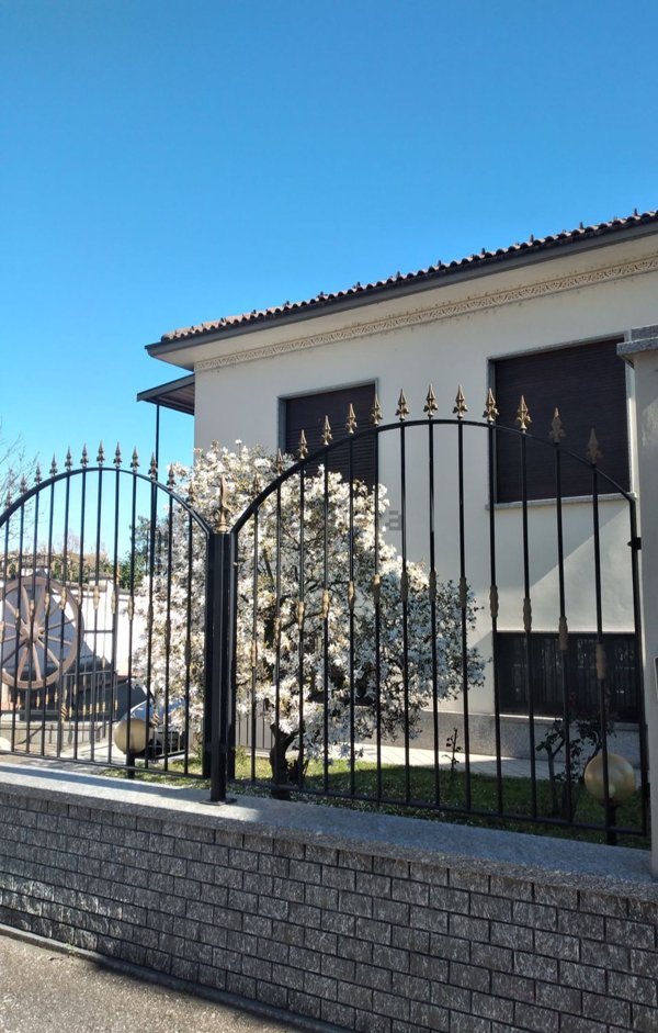 casa indipendente in vendita a Gravellona Lomellina