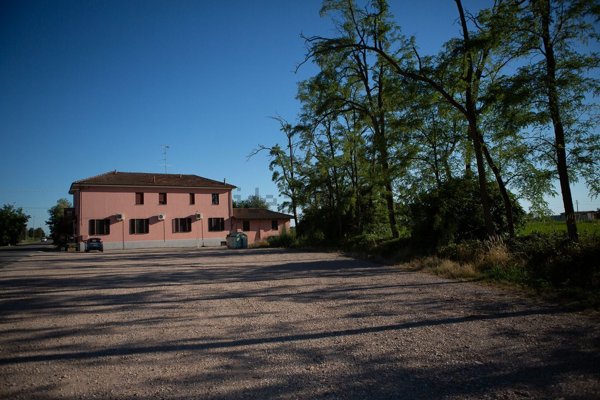 negozio in vendita a Gravellona Lomellina