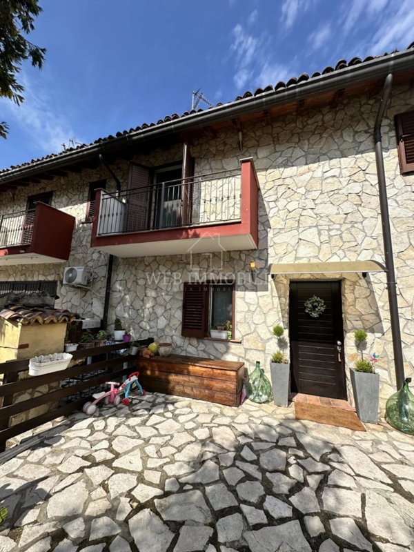 casa indipendente in vendita a Gravellona Lomellina